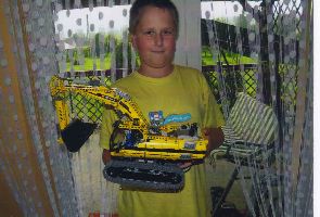 2011r. zaskakuję rodzinę konstrukcjami z Lego Technik